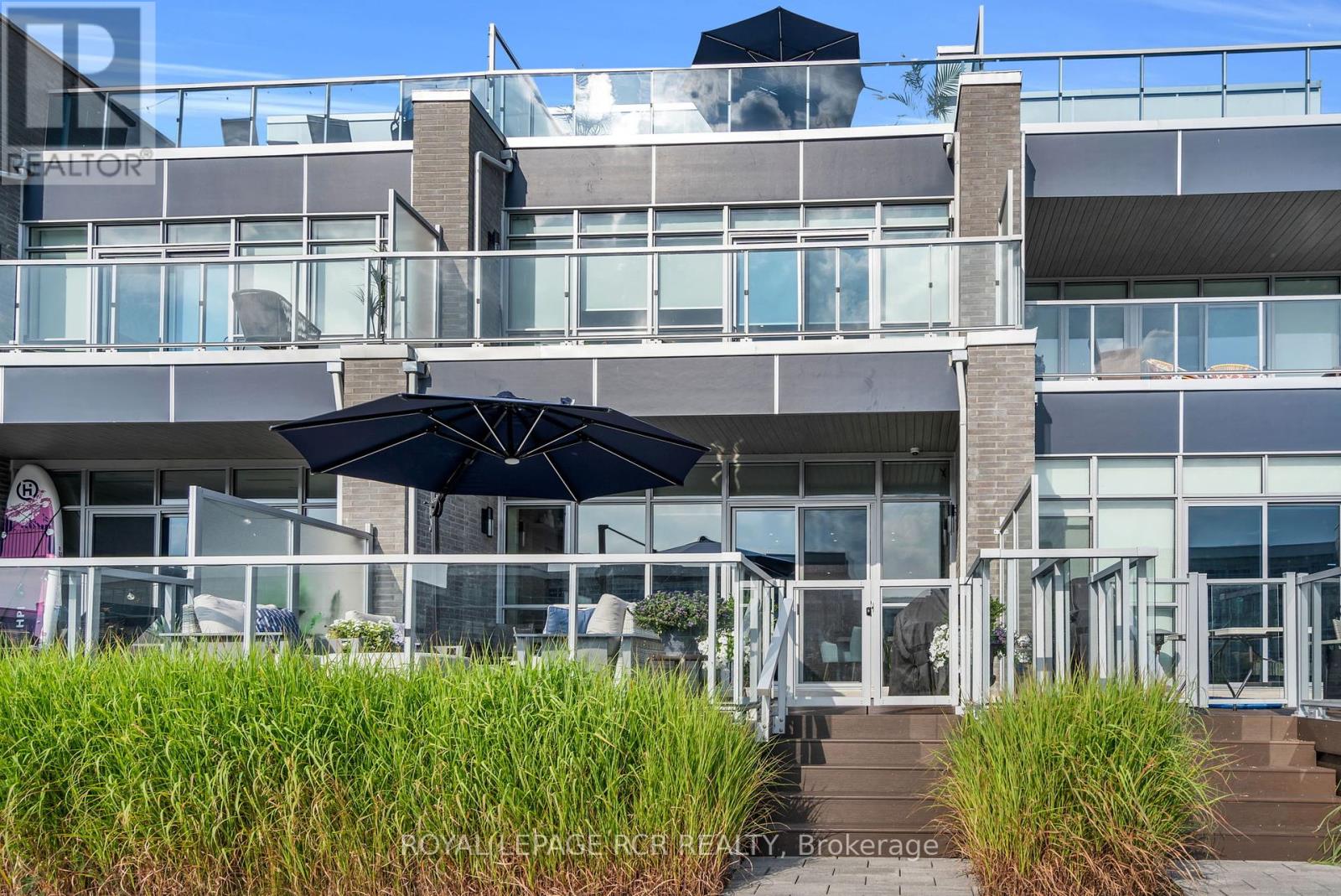 Photo 4 of 3652 Ferretti Court, Innisfil ON