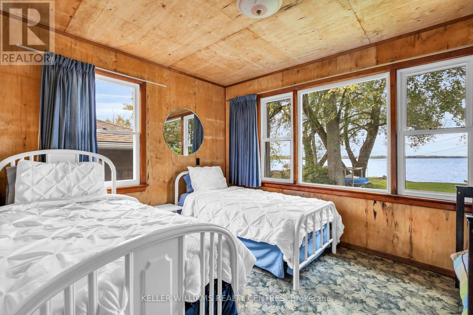 Photo 5 of 28 Mcrae Beach Road S, Georgina ON