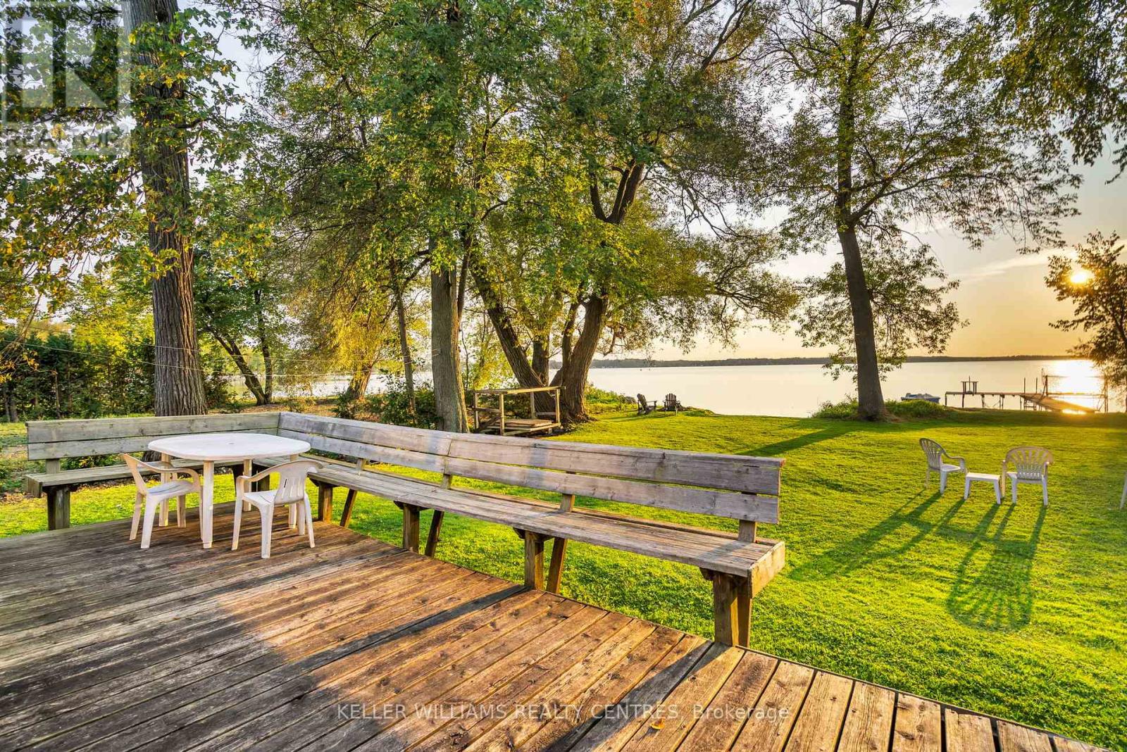 Photo 15 of 28 Mcrae Beach Road S, Georgina ON