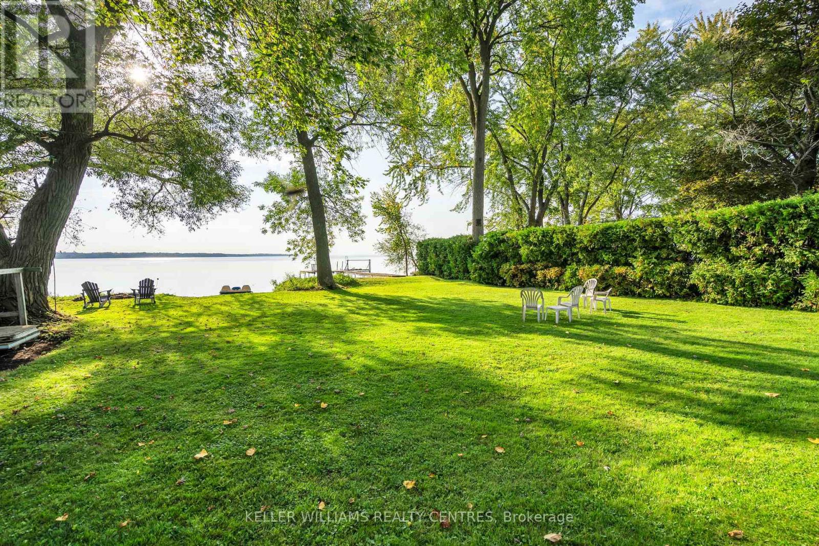Photo 7 of 28 Mcrae Beach Road S, Georgina ON