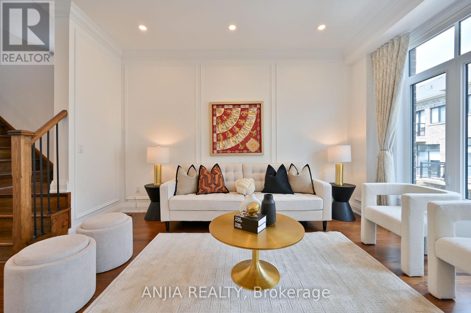 Photo 17 of 37 Duncombe Lane, Richmond Hill ON