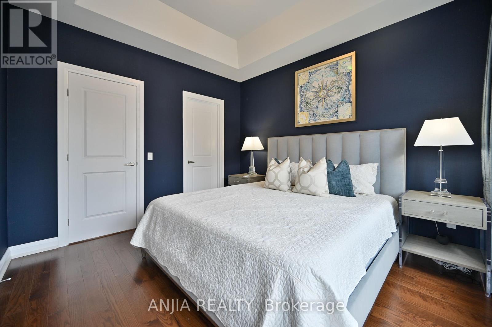 Photo 31 of 37 Duncombe Lane, Richmond Hill ON