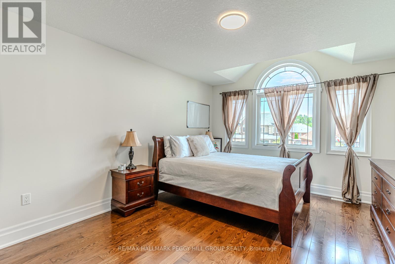 Photo 29 of 1746 Angus Street, Innisfil ON