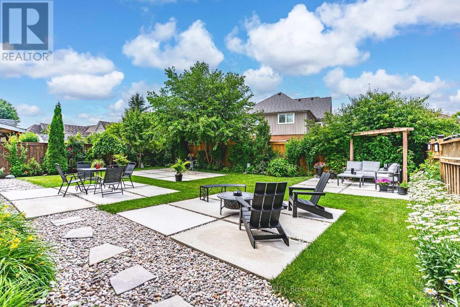 Photo 14 of 1746 Angus Street, Innisfil ON