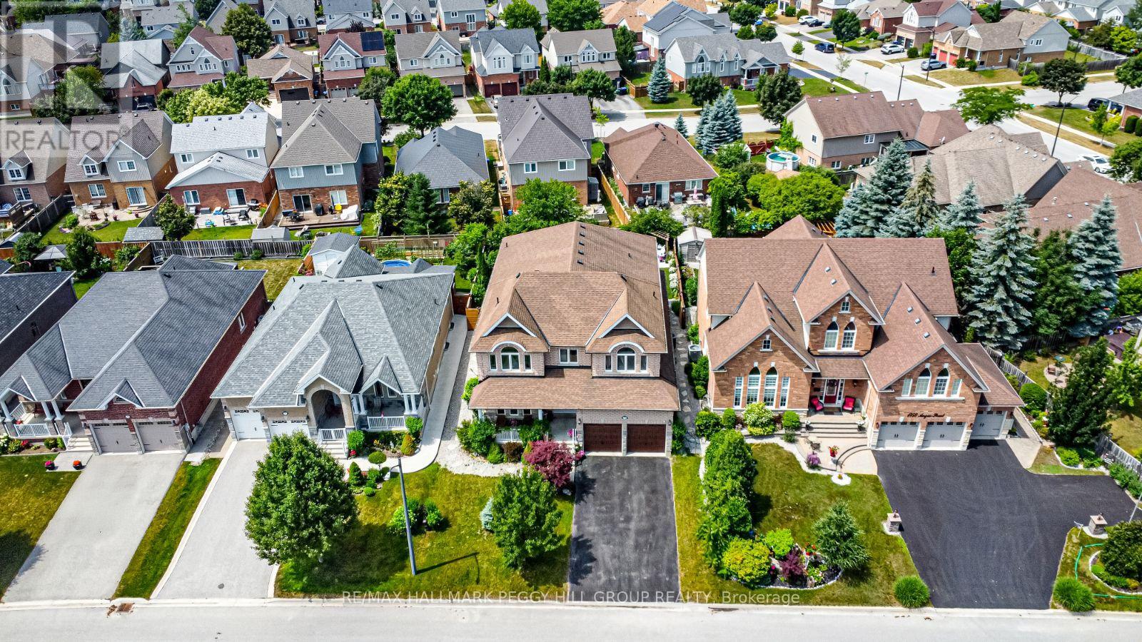 Photo 23 of 1746 Angus Street, Innisfil ON