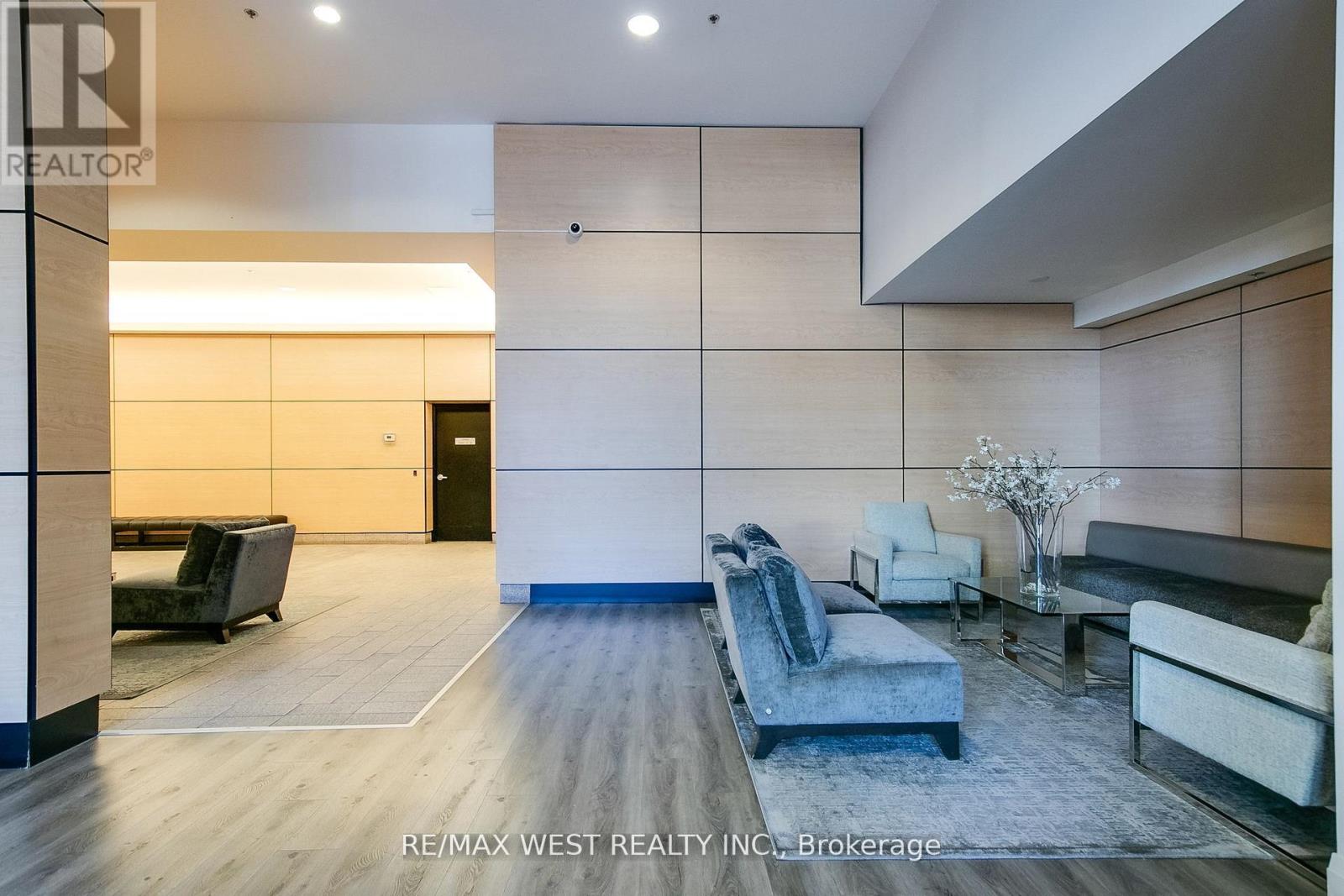 Photo 24 of 2605 2910 Highway 7 W, Vaughan ON