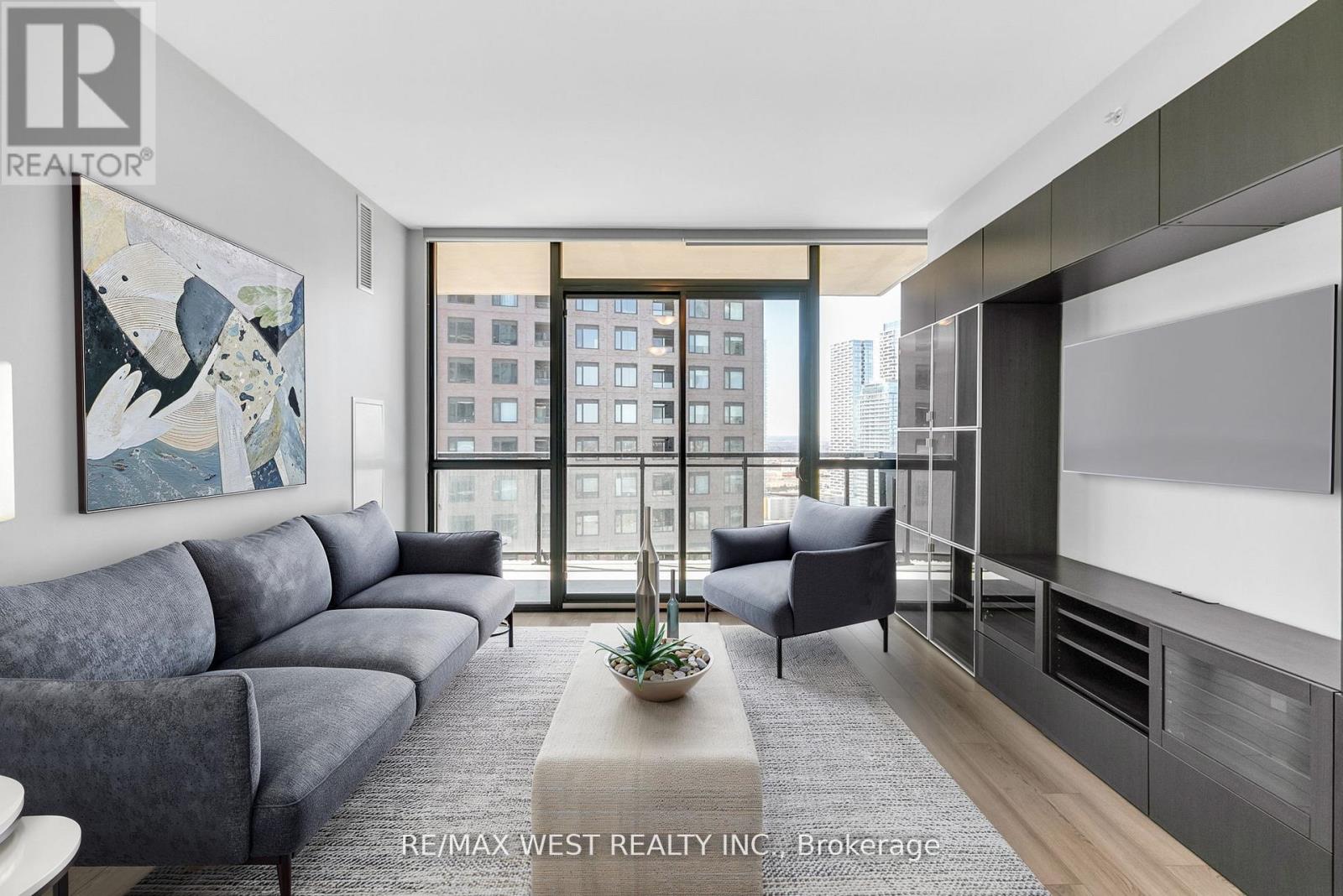 Photo 36 of 2605 2910 Highway 7 W, Vaughan ON