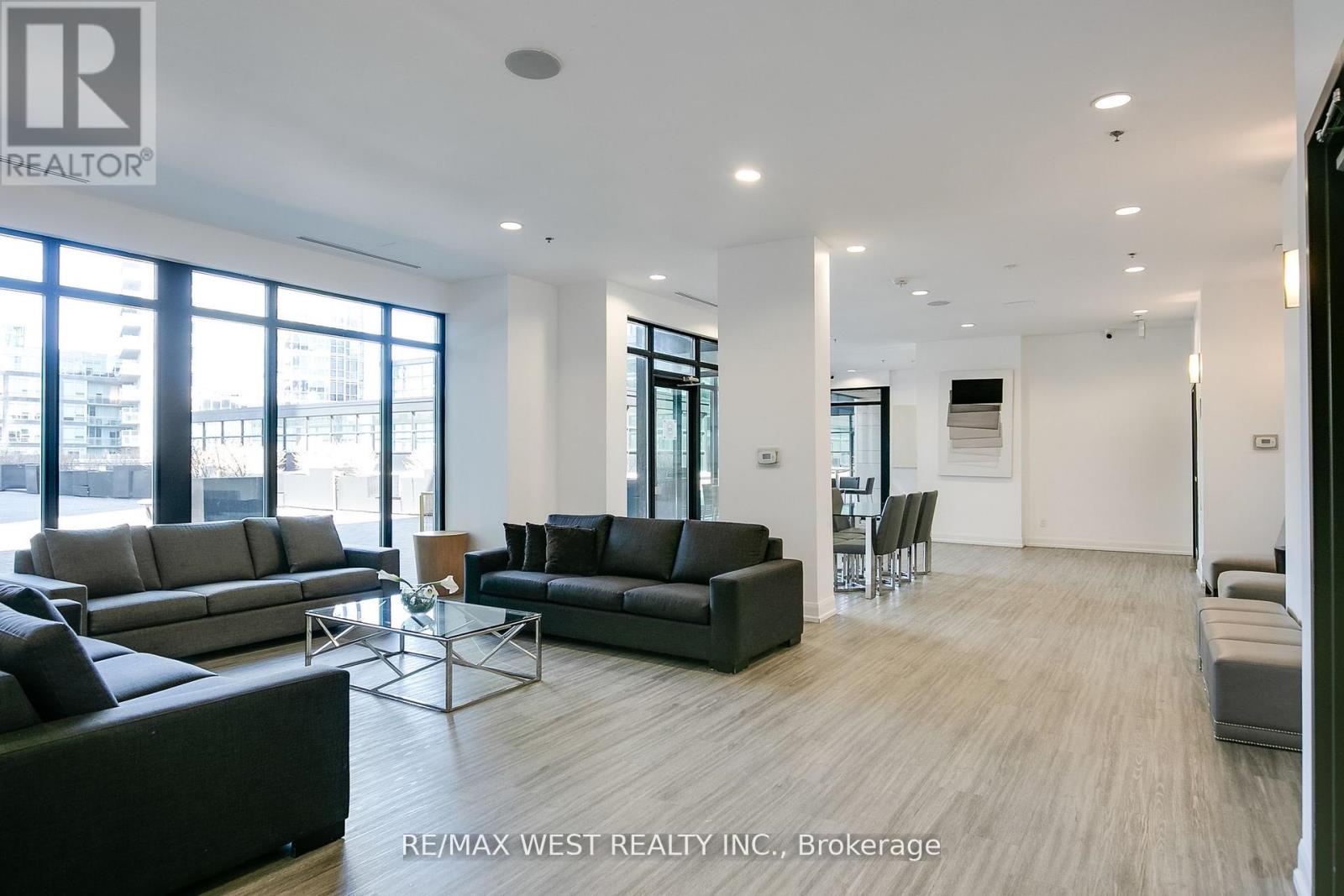 Photo 16 of 2605 2910 Highway 7 W, Vaughan ON