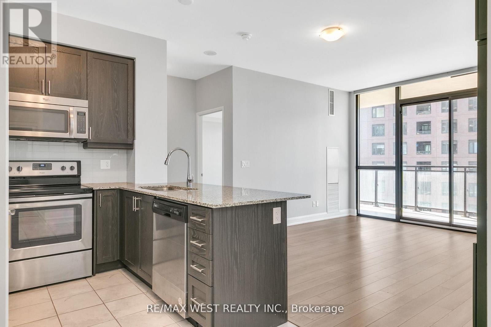 Photo 26 of 2605 2910 Highway 7 W, Vaughan ON