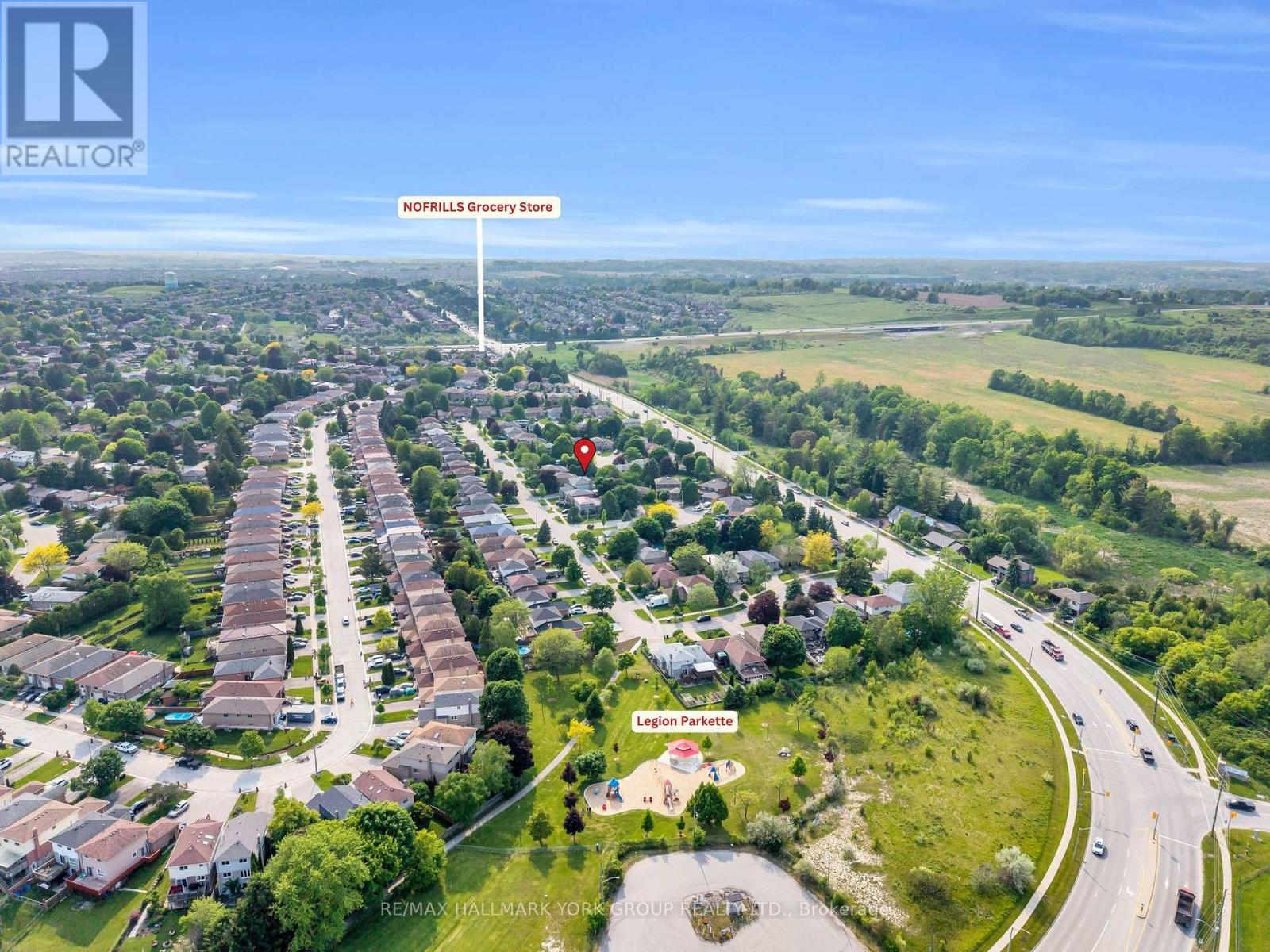Photo 30 of 103 Wood Crescent, Bradford West Gwillimbury ON