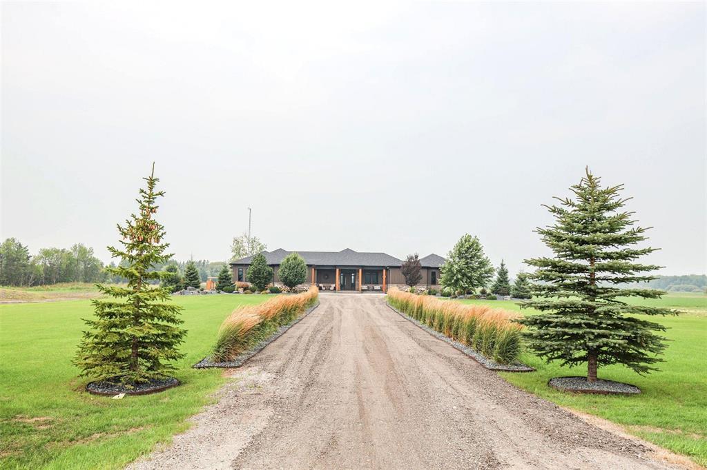 Photo 35 of 67028 Willowdale Road, Cooks Creek MB