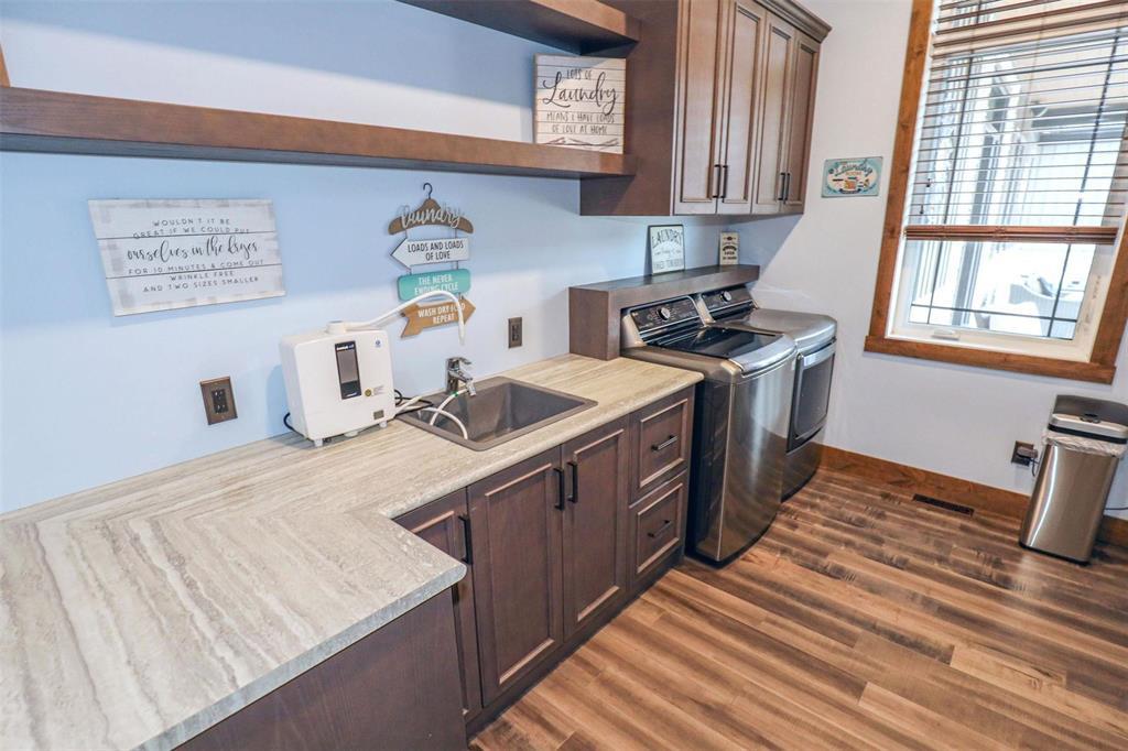 Photo 47 of 67028 Willowdale Road, Cooks Creek MB
