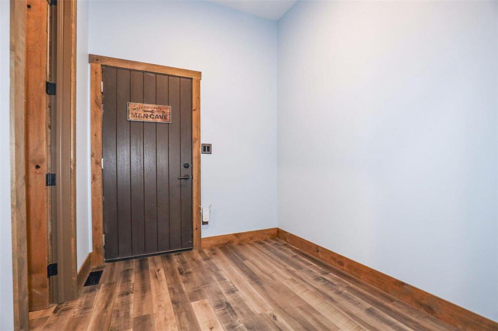 Photo 43 of 67028 Willowdale Road, Cooks Creek MB