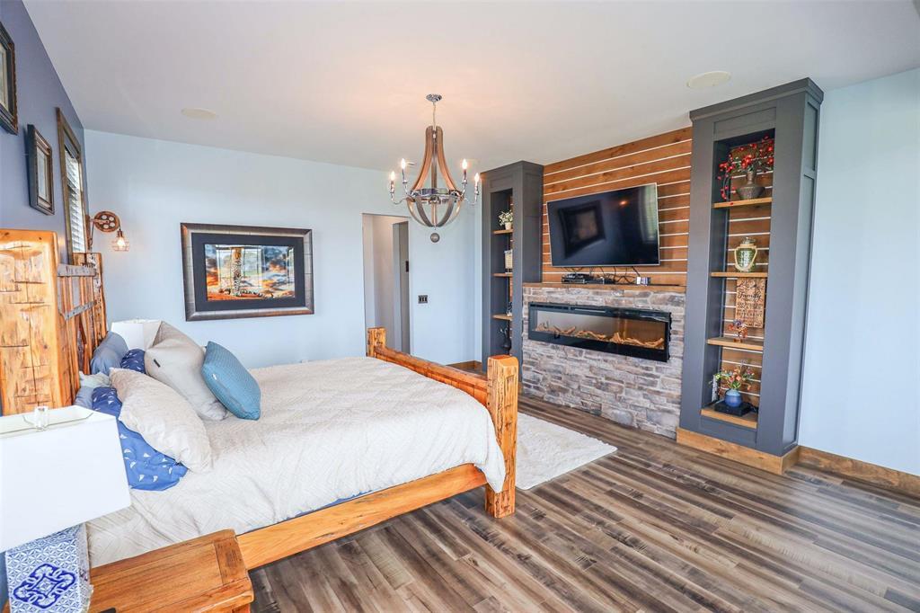 Photo 9 of 67028 Willowdale Road, Cooks Creek MB
