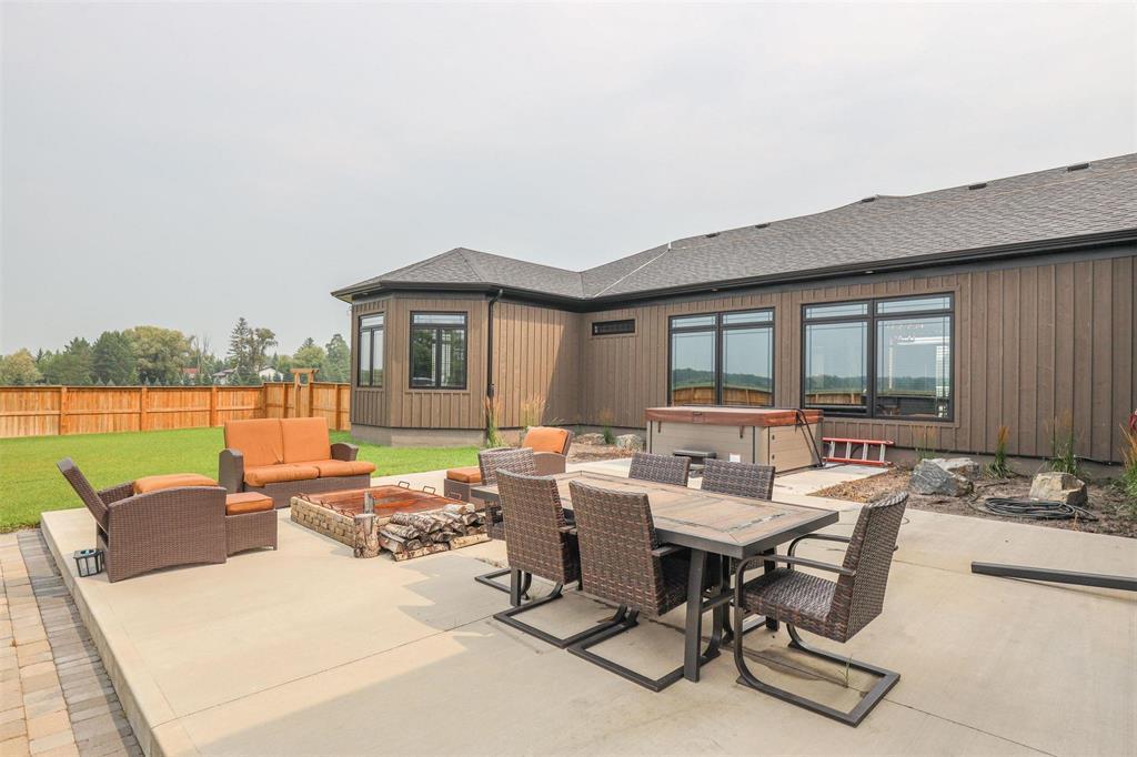 Photo 17 of 67028 Willowdale Road, Cooks Creek MB