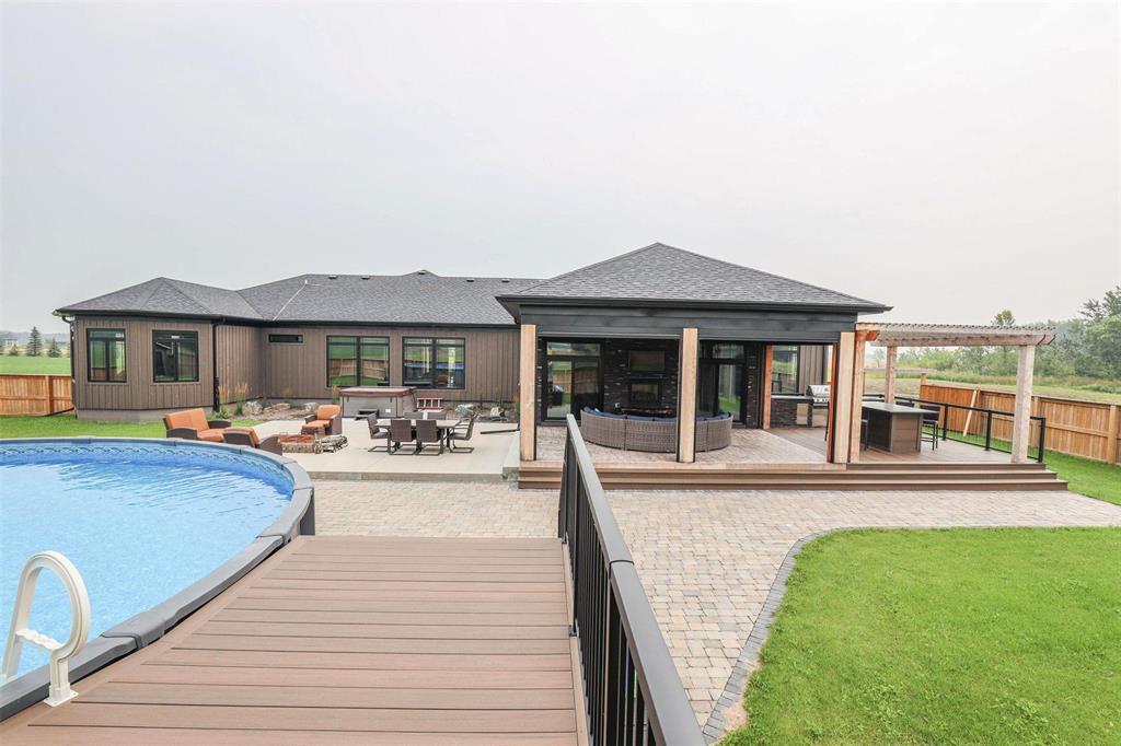 Photo 5 of 67028 Willowdale Road, Cooks Creek MB