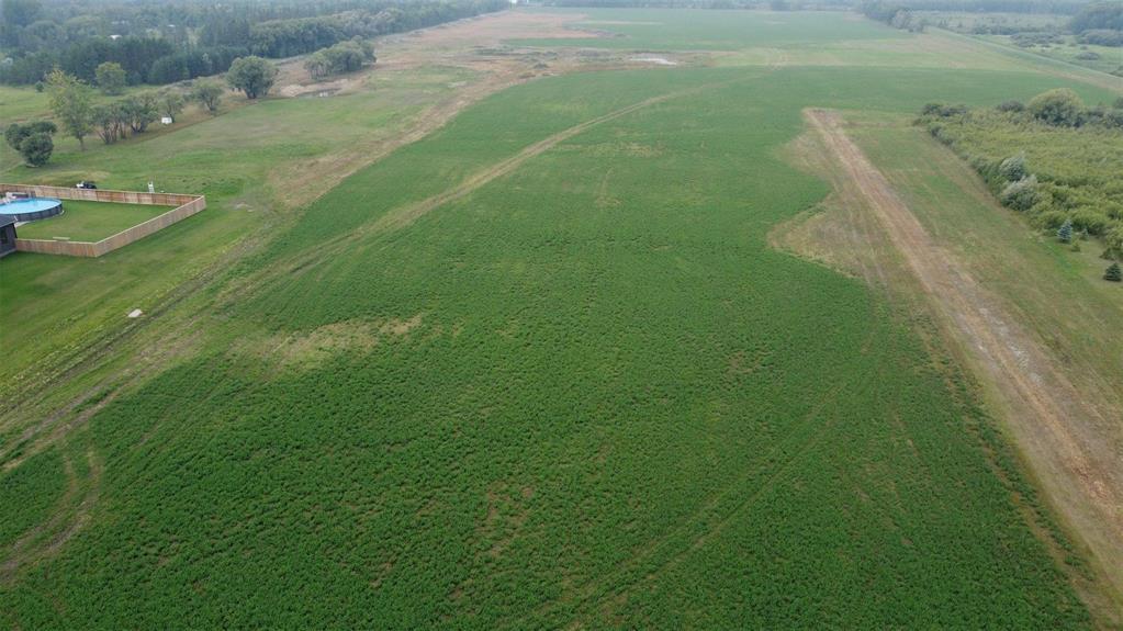 Photo 14 of 67028 Willowdale Road, Cooks Creek MB