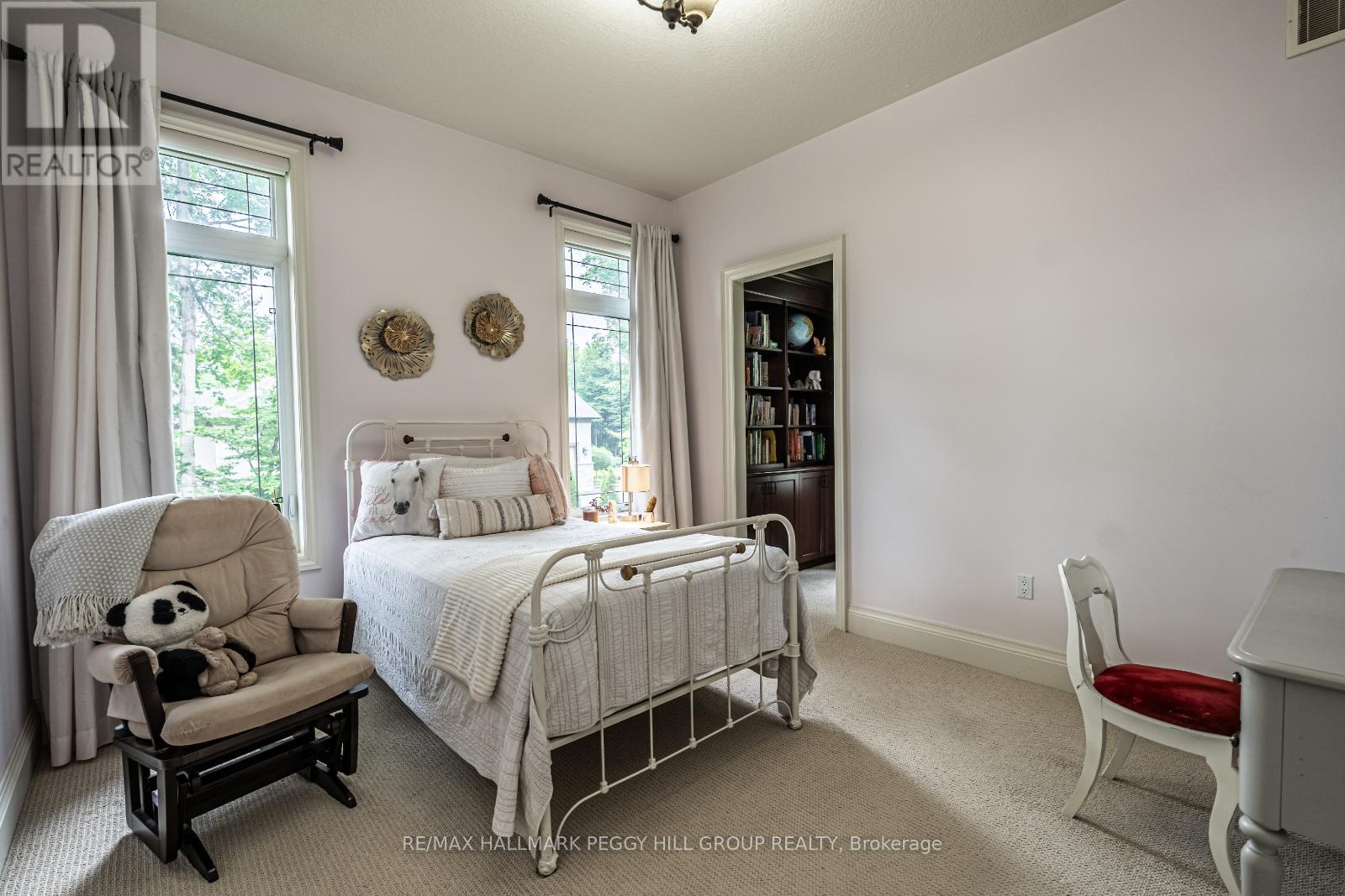 Photo 11 of 32 Gallagher Crescent, Springwater ON