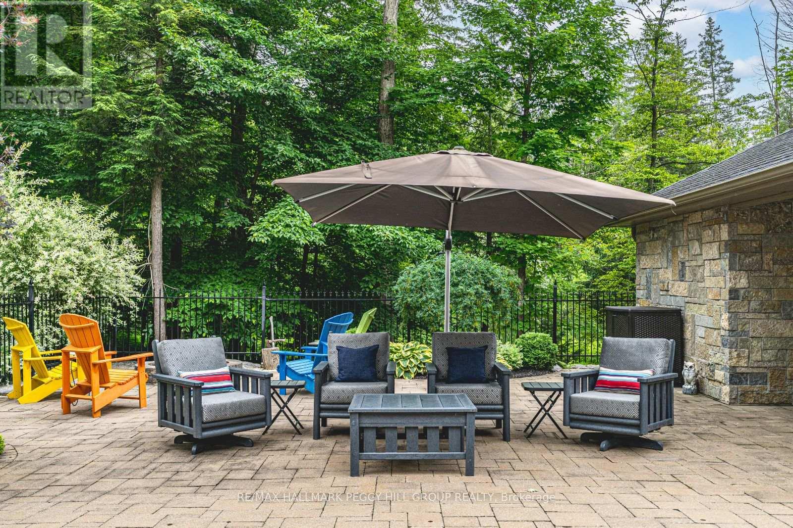 Photo 23 of 32 Gallagher Crescent, Springwater ON
