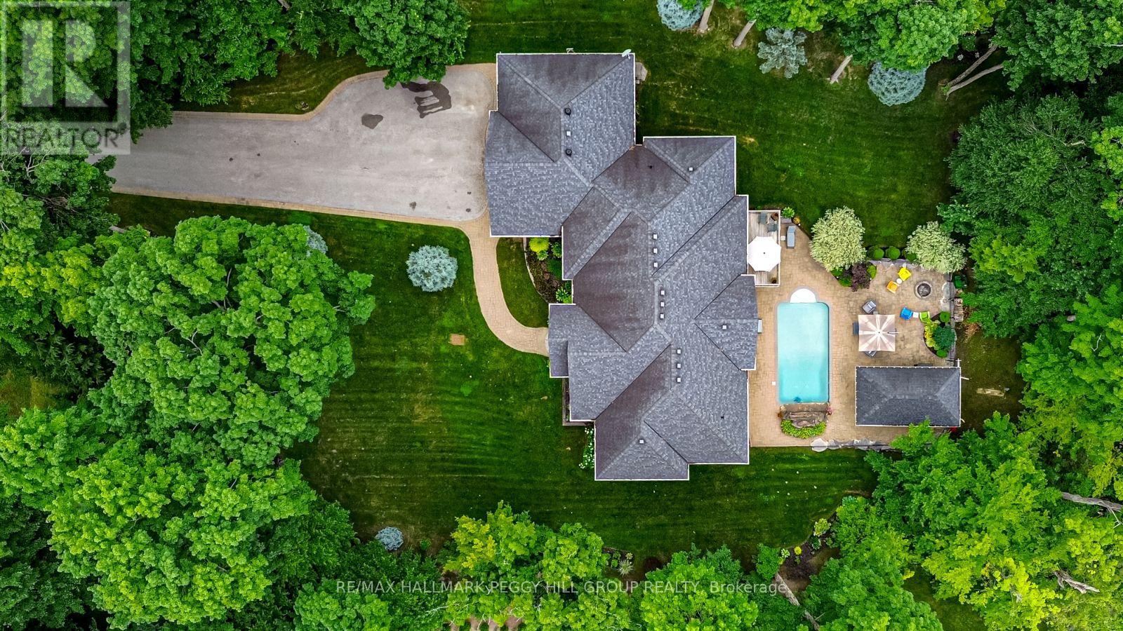 Photo 27 of 32 Gallagher Crescent, Springwater ON