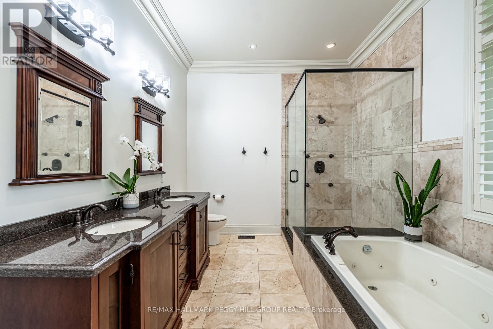 Photo 7 of 32 Gallagher Crescent, Springwater ON