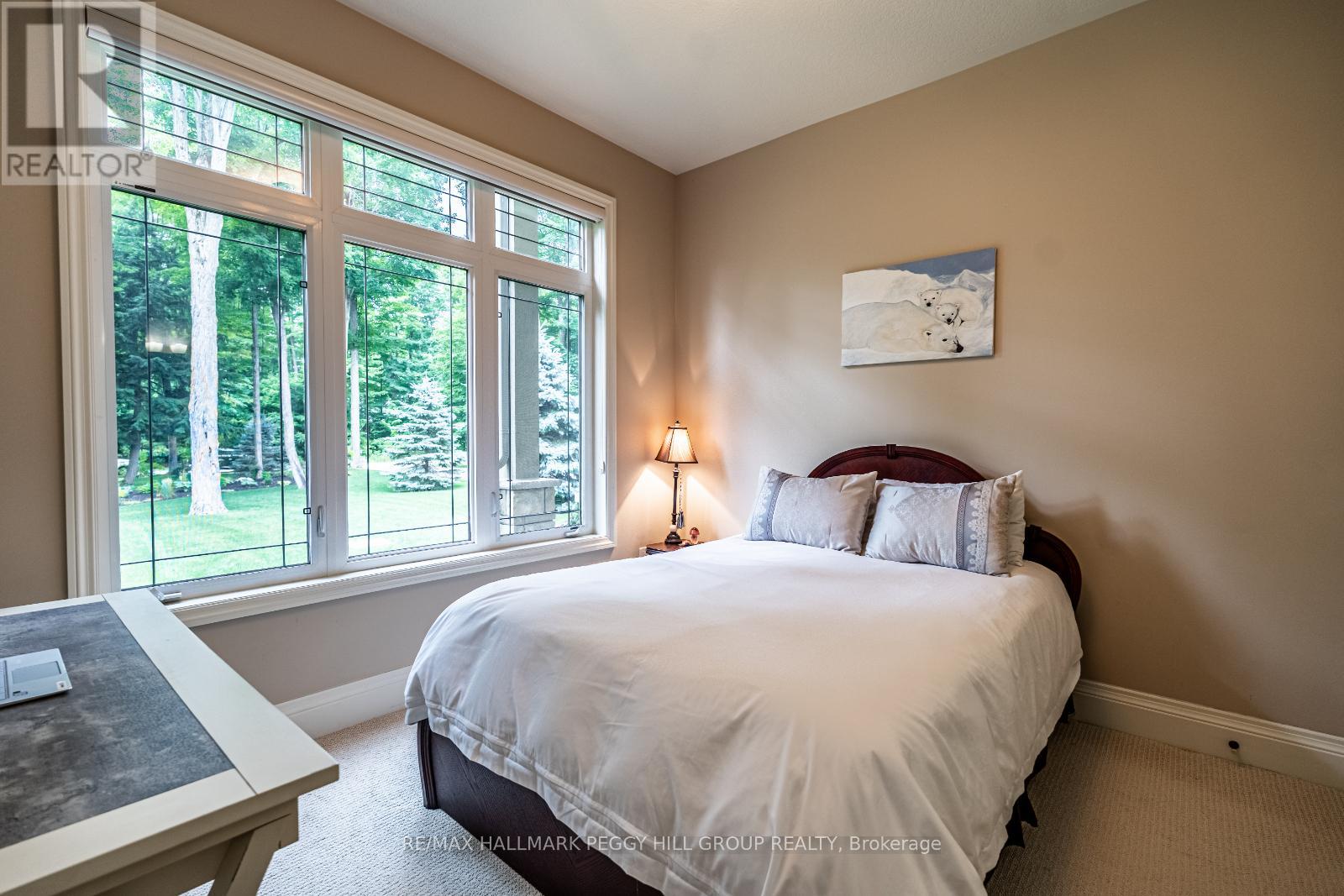 Photo 8 of 32 Gallagher Crescent, Springwater ON