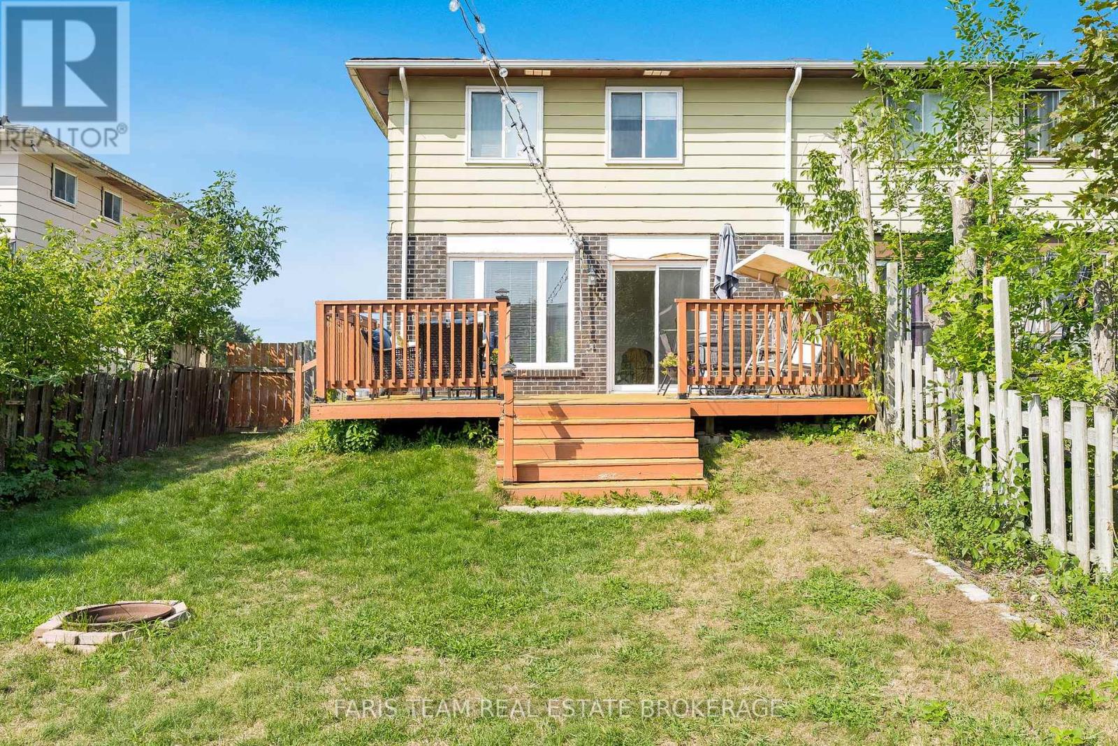 Photo 24 of 9 Christie Crescent, Barrie ON