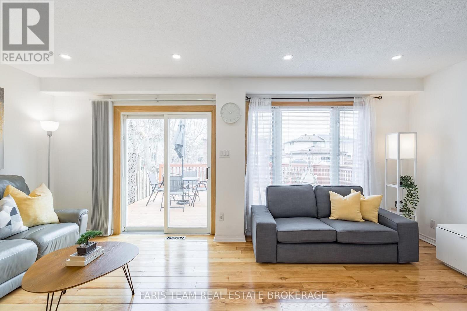 Photo 14 of 9 Christie Crescent, Barrie ON