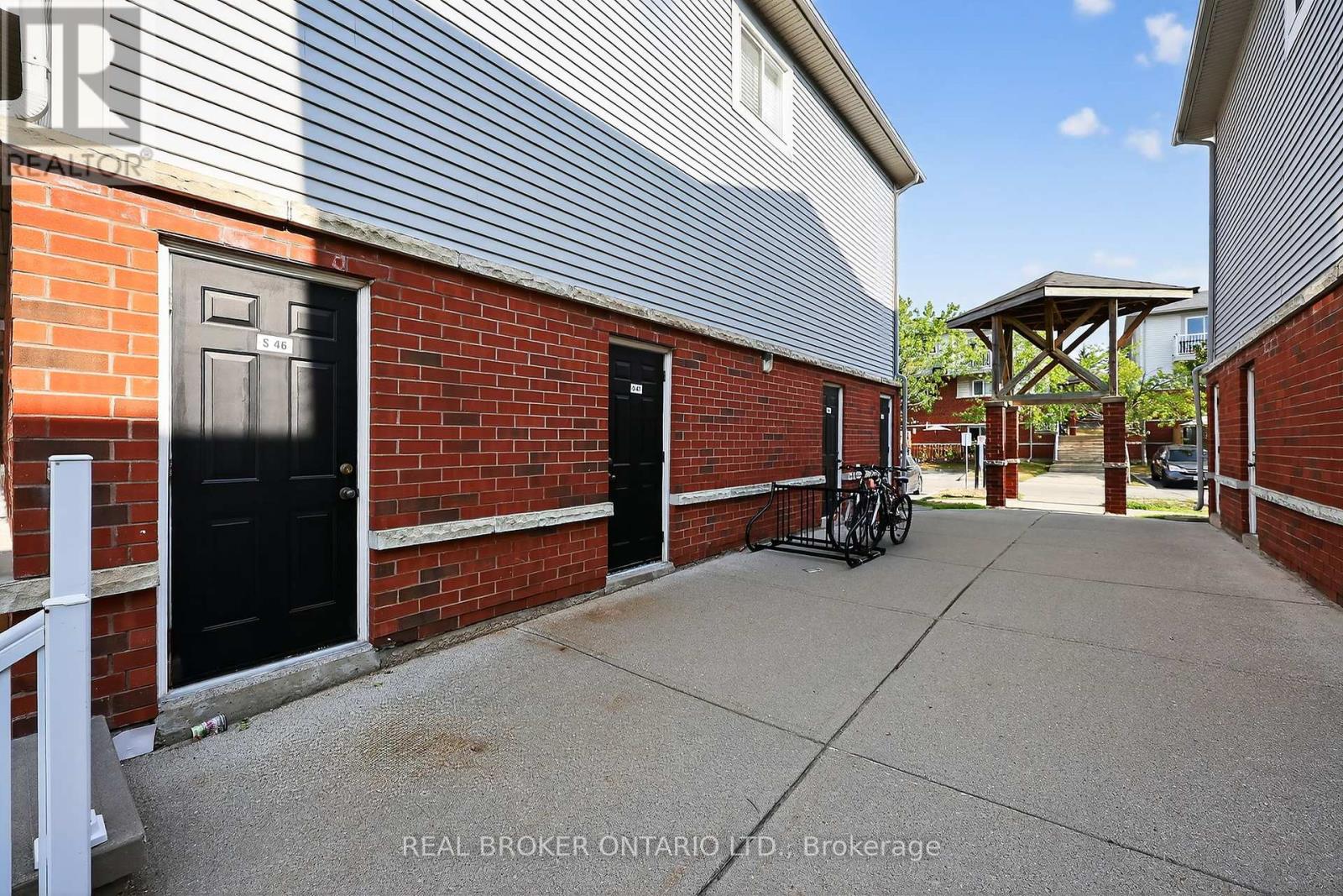 Photo 27 of 1 237 Ferndale Drive S, Barrie ON