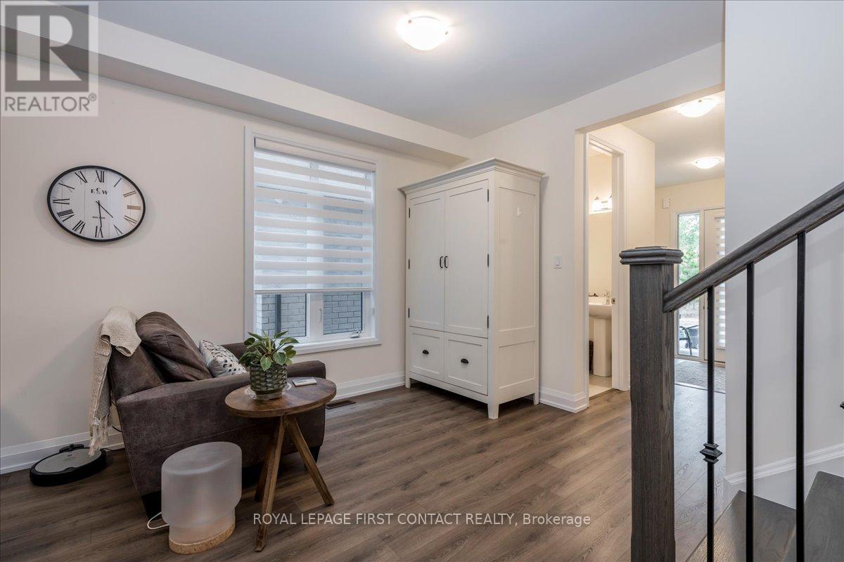 Photo 17 of 11 Calypso Avenue, Springwater ON