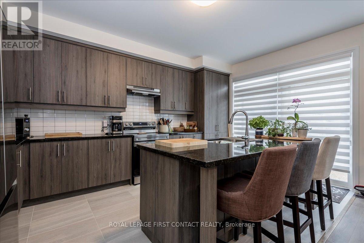 Photo 15 of 11 Calypso Avenue, Springwater ON