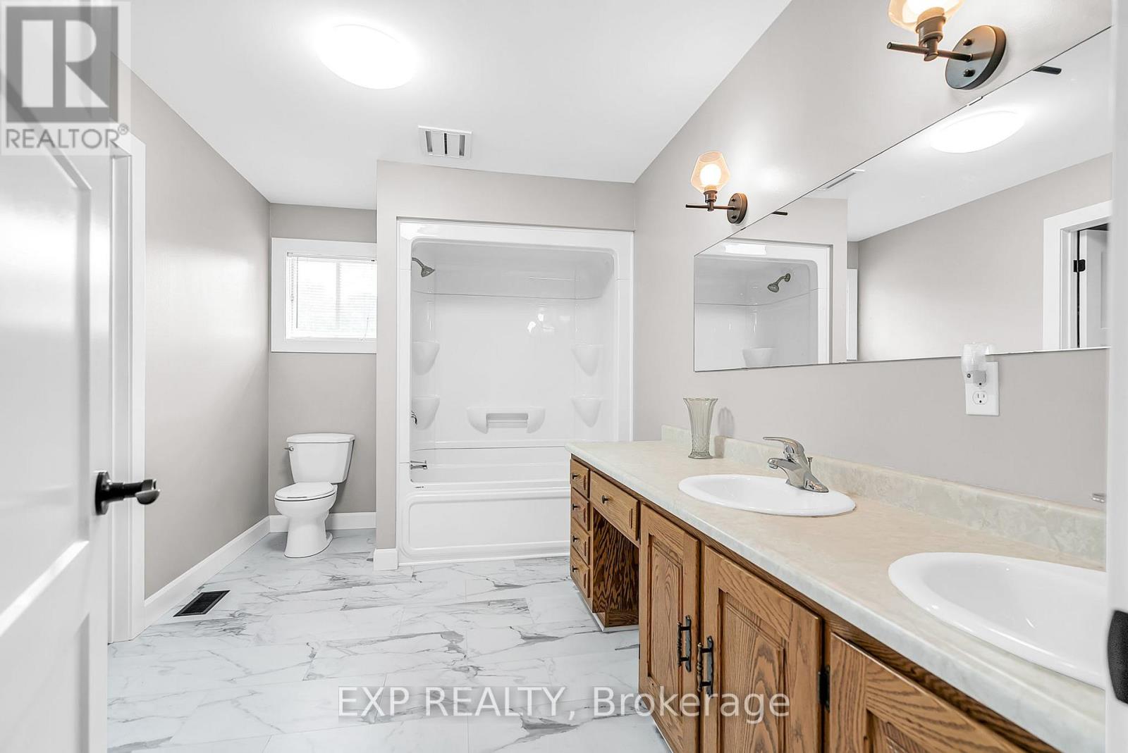 Photo 4 of 4437 County Road 12 Road, South Stormont ON