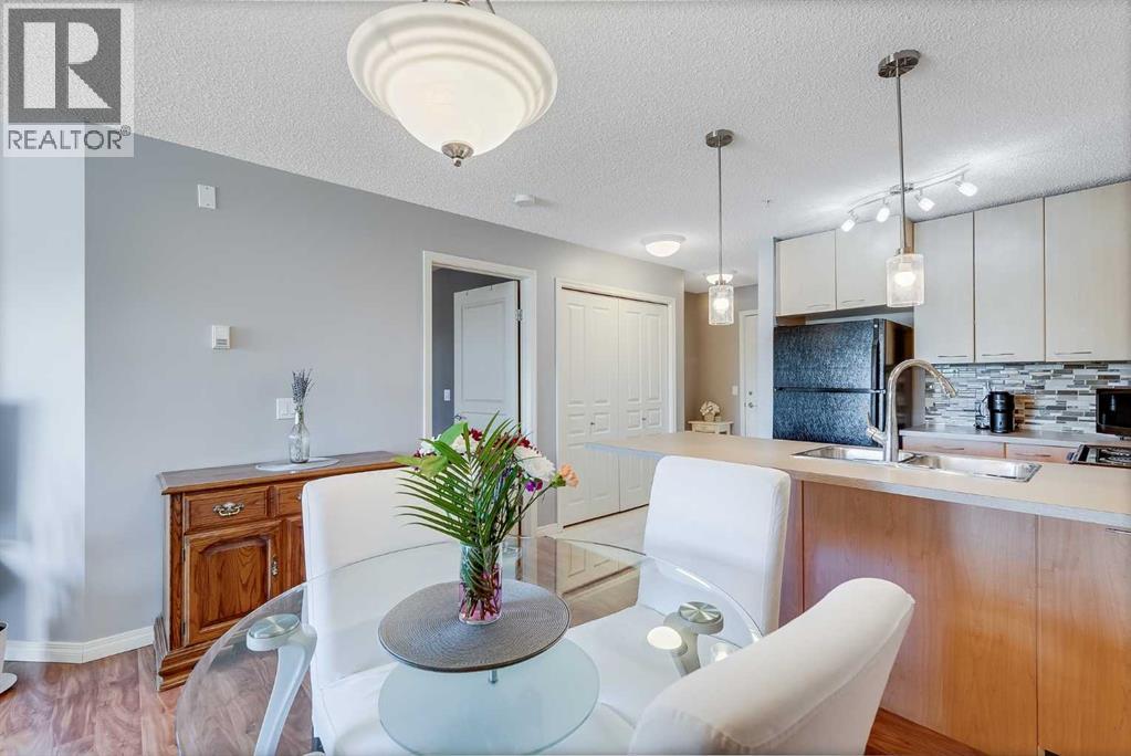 Single Family House for Sale in   Richard Road SW Lincoln Park Calgary 