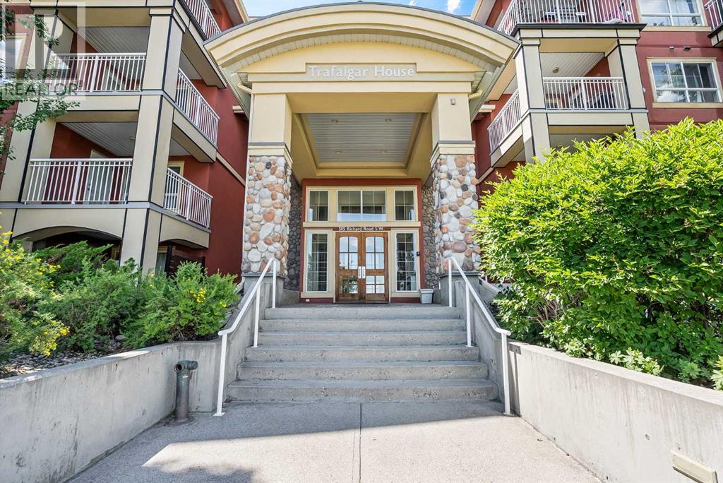 Single Family House for Sale in   Richard Road SW Lincoln Park Calgary 