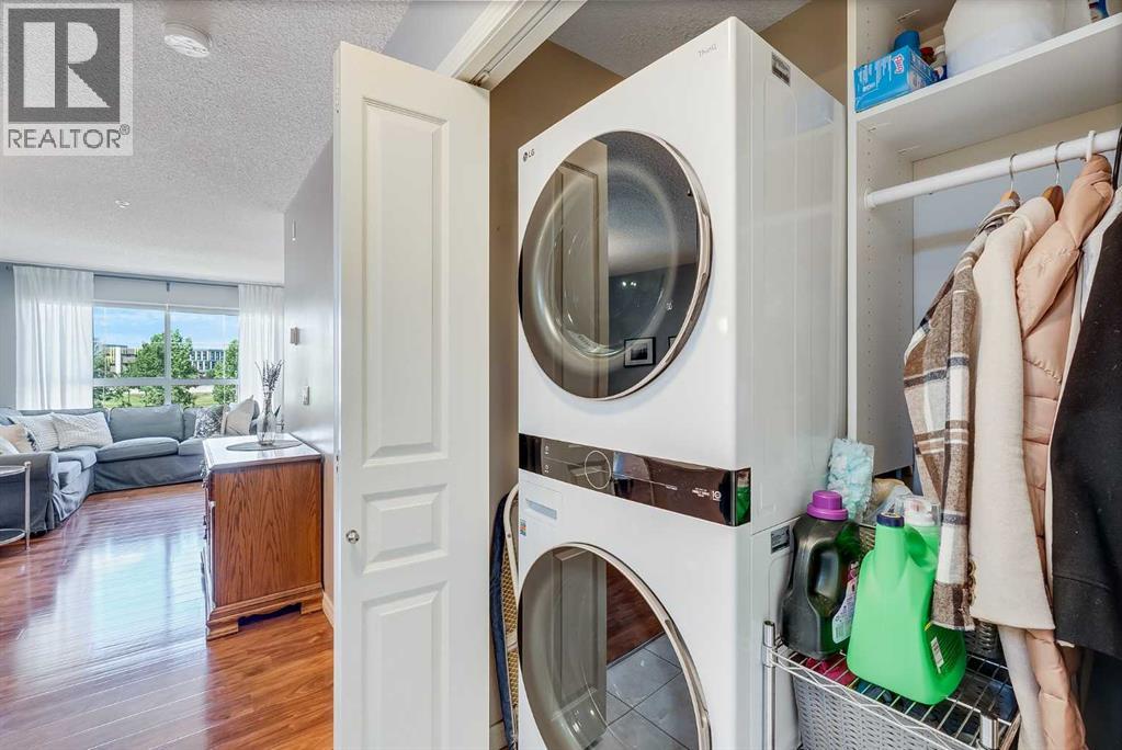 Single Family House for Sale in   Richard Road SW Lincoln Park Calgary 