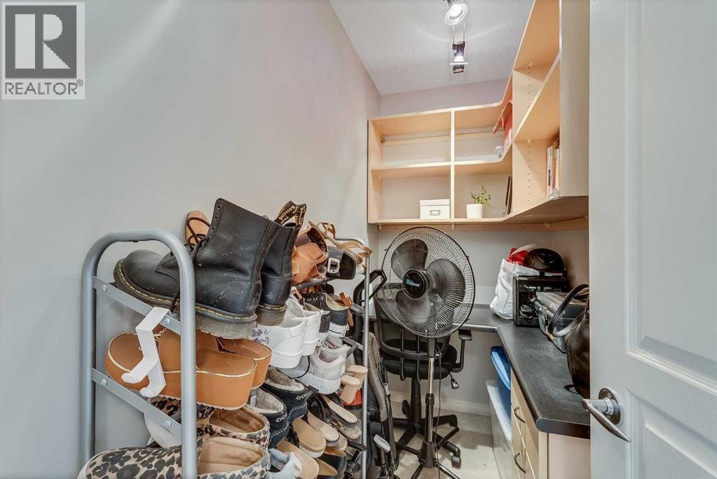 Single Family House for Sale in   Richard Road SW Lincoln Park Calgary 