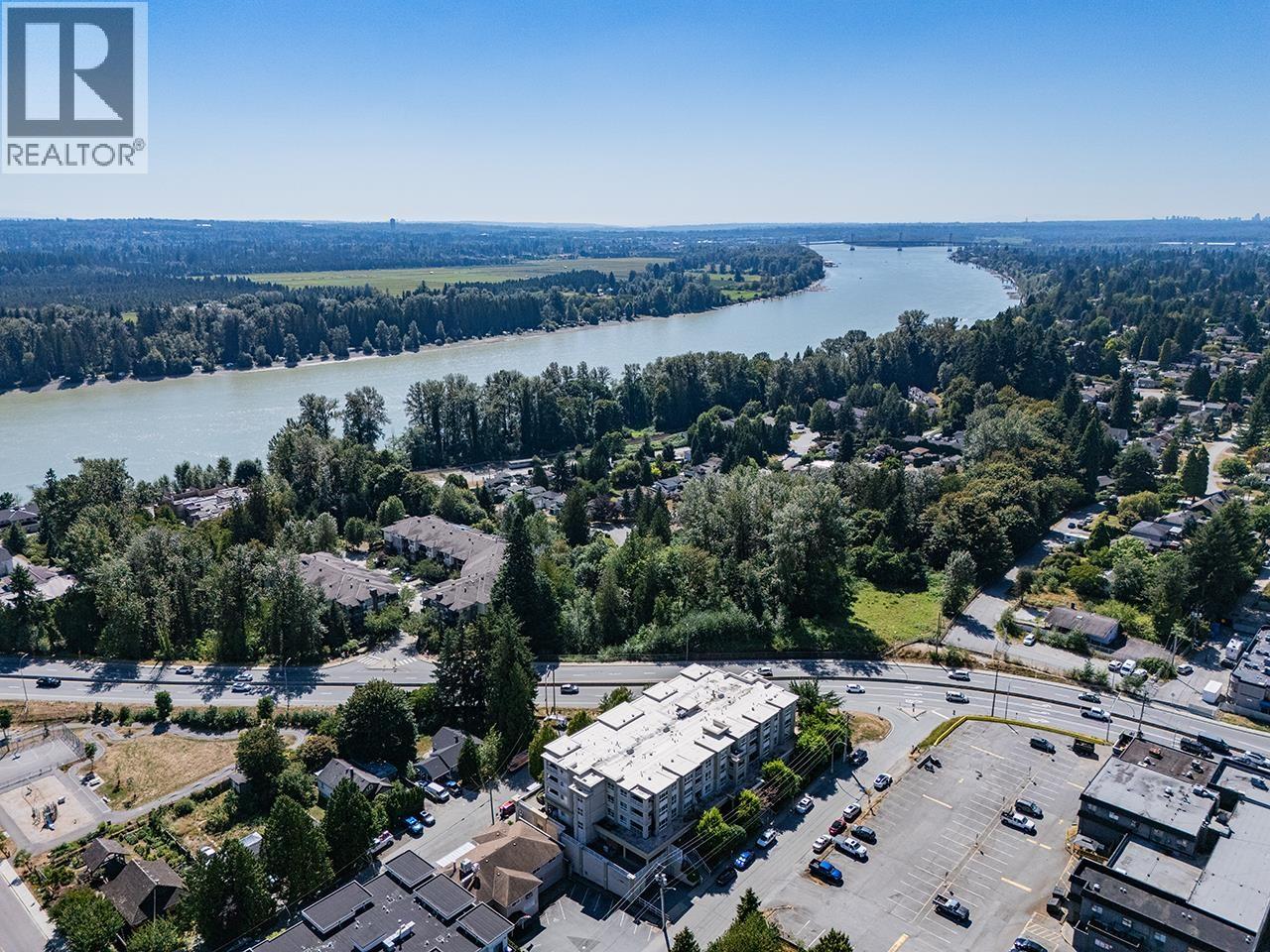 Photo 2 of 104 22230 North Avenue, Maple Ridge BC