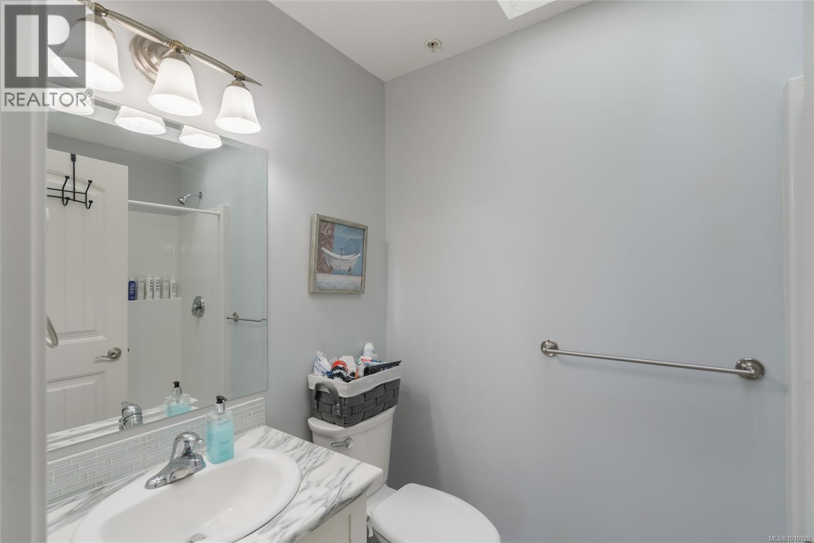 Photo 18 of 4 6115 Glacier Way, Nanaimo BC