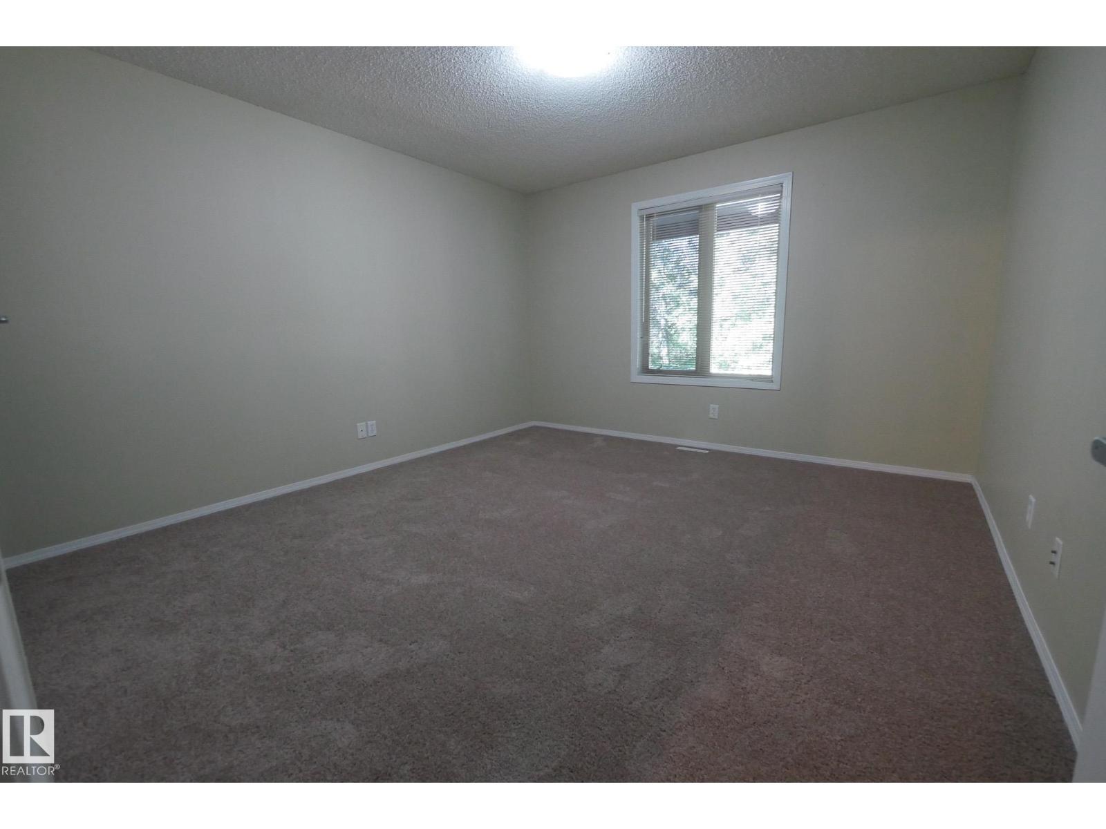 Photo 10 of 12 100 Heron Point Cl, Rural Wetaskiwin County AB