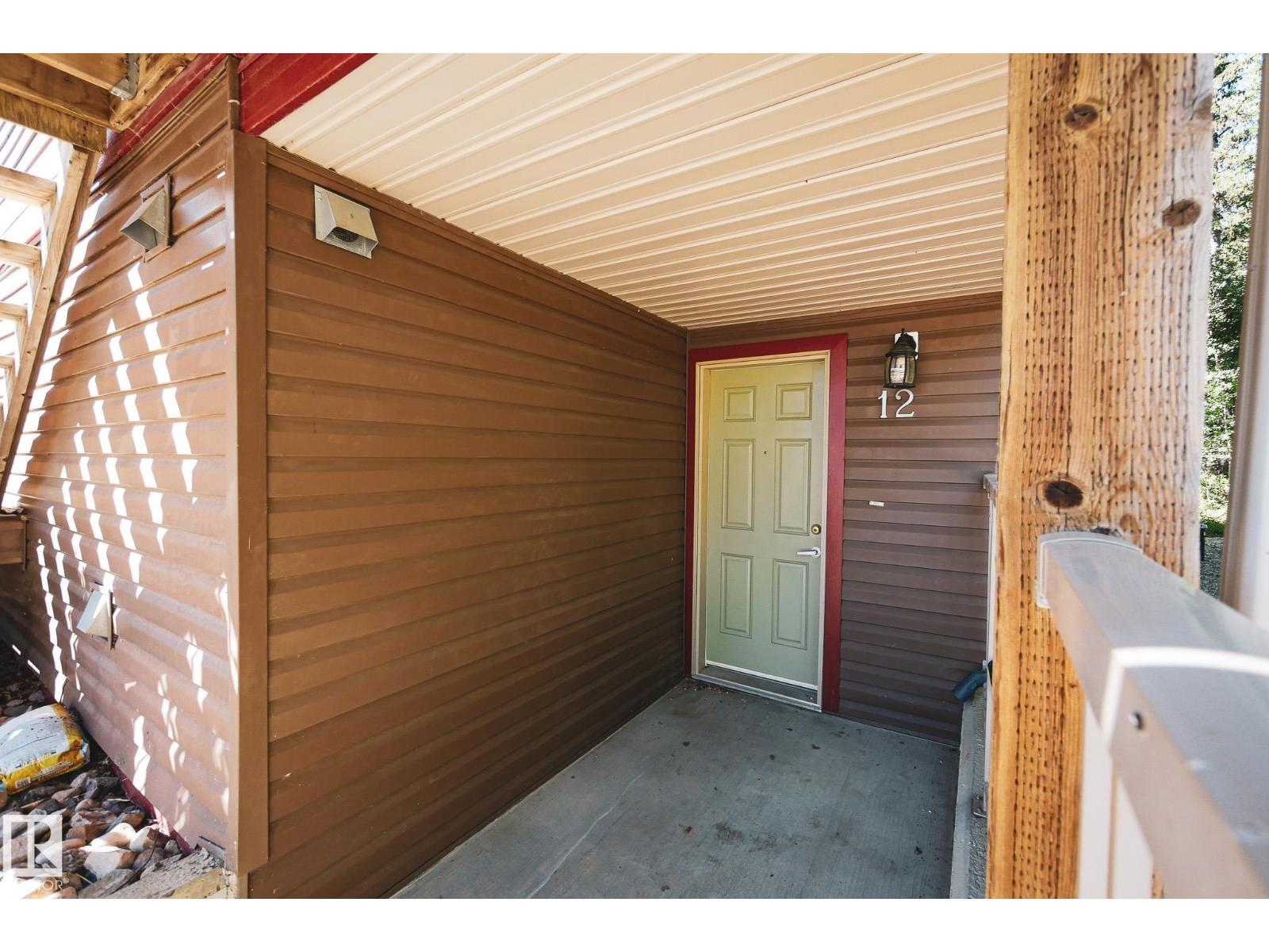 Photo 5 of 12 100 Heron Point Cl, Rural Wetaskiwin County AB