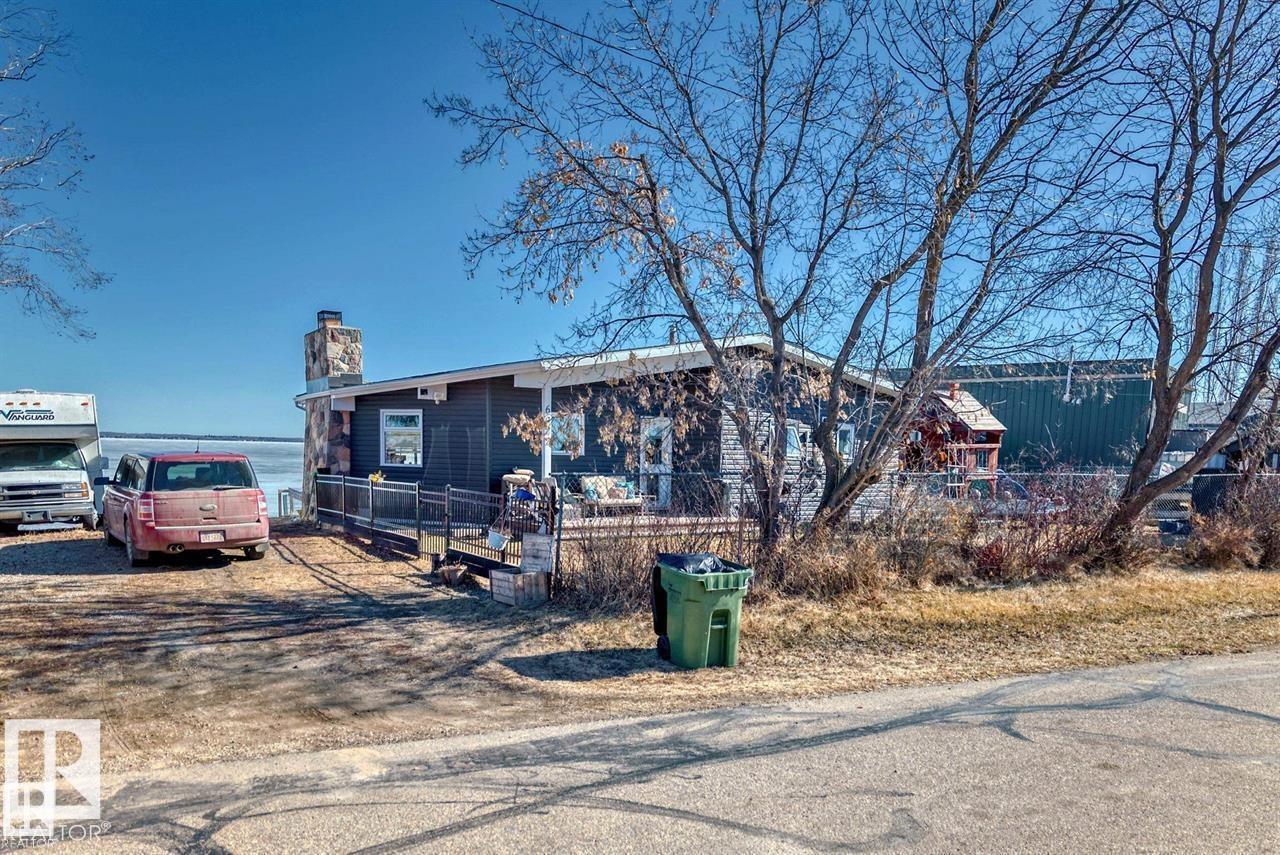 Photo 5 of 6822 50 Av, Rural Lac Ste Anne County AB