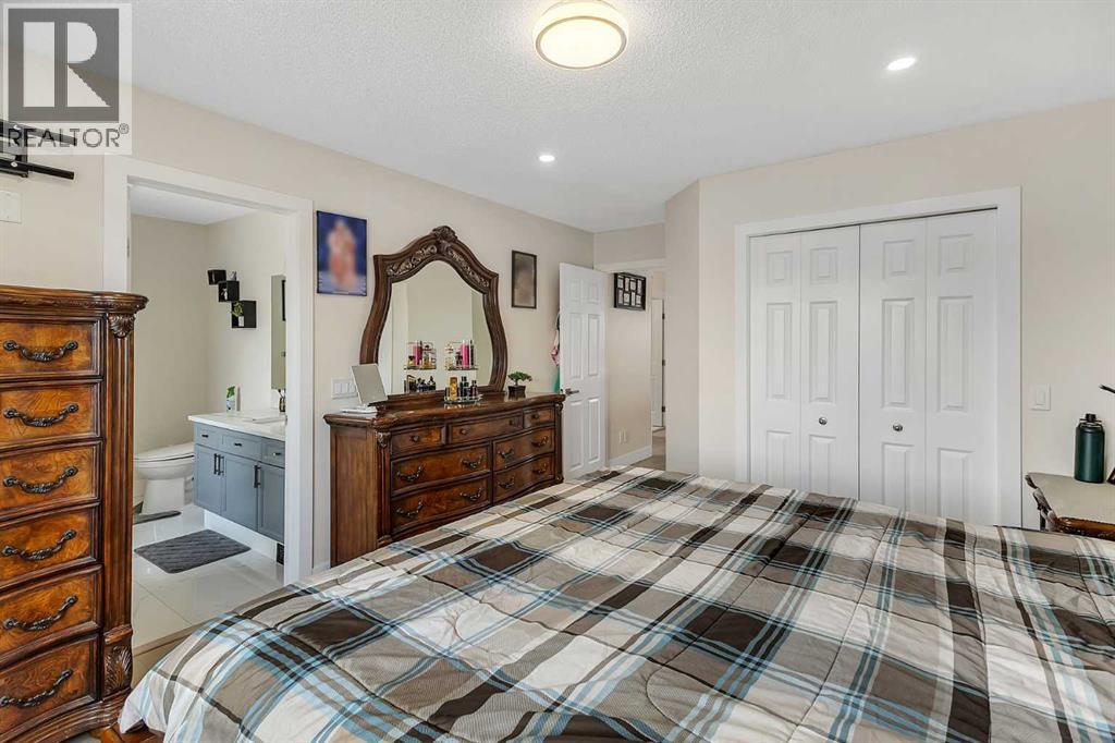 Single Family House for Sale in  Saddletree Close NE Saddle Ridge Calgary 
