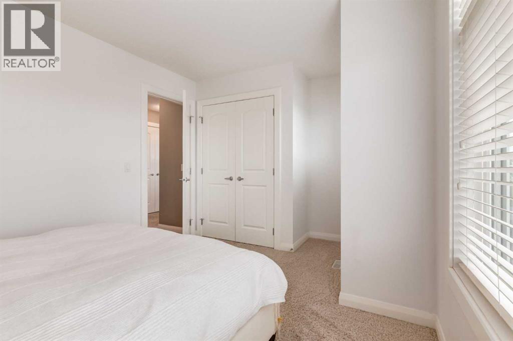 Single Family House for Sale in  Evanspark Gardens NW Evanston Calgary 