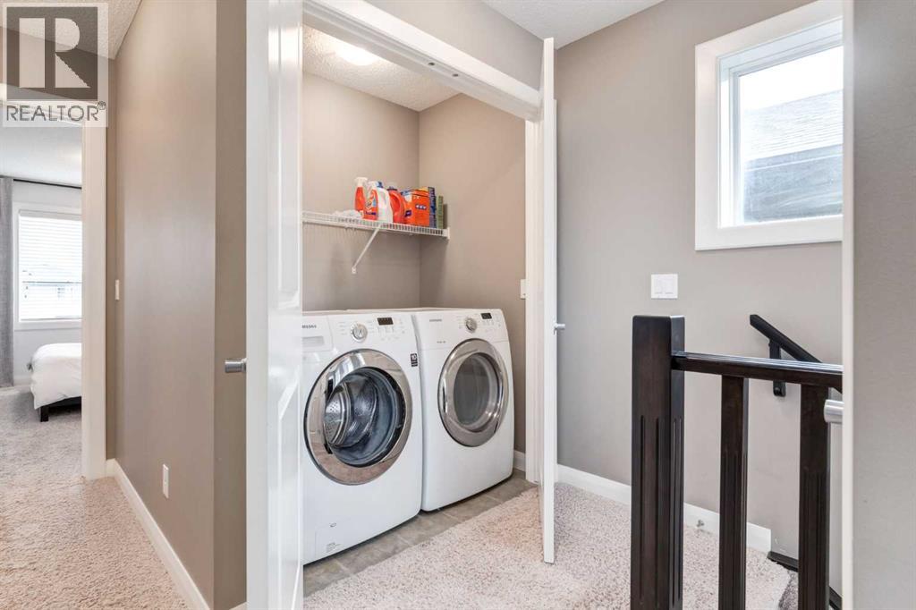 Single Family House for Sale in  Evanspark Gardens NW Evanston Calgary 