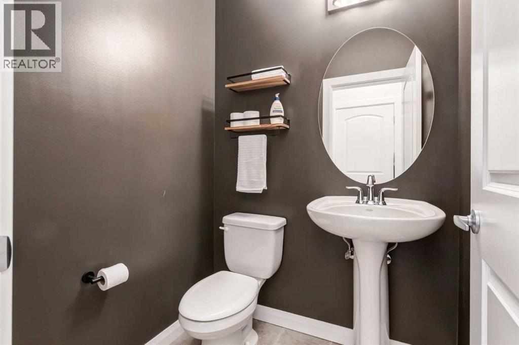 Single Family House for Sale in  Evanspark Gardens NW Evanston Calgary 