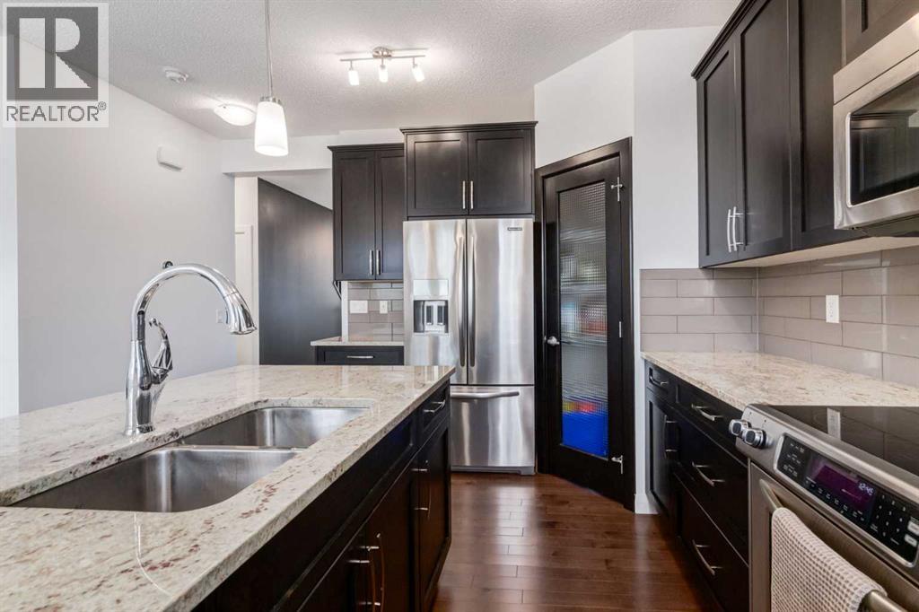 Single Family House for Sale in  Evanspark Gardens NW Evanston Calgary 