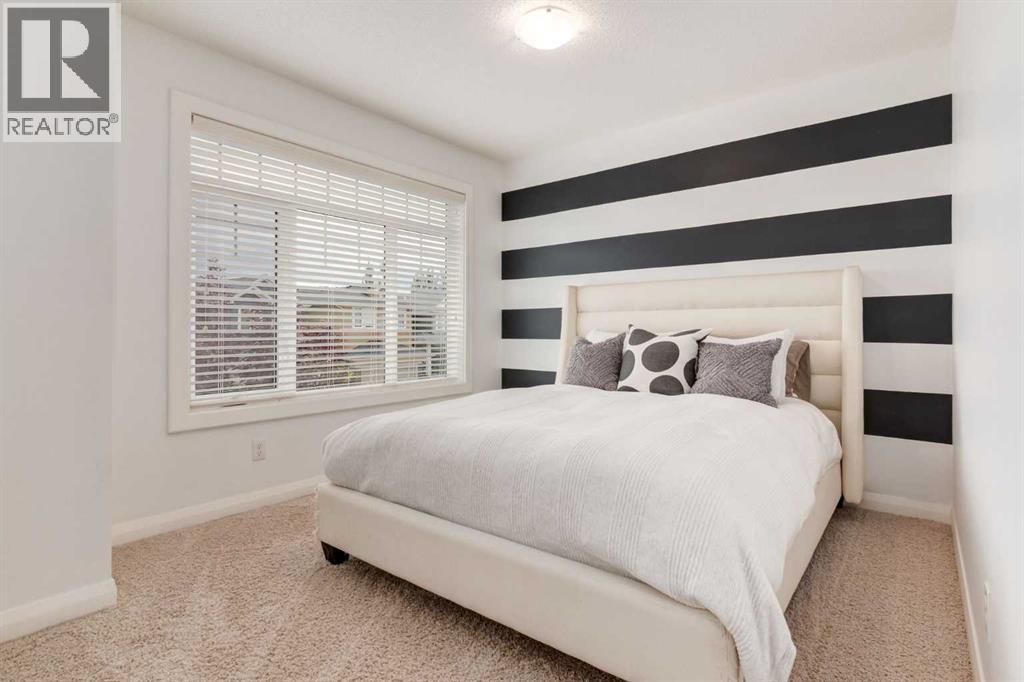 Single Family House for Sale in  Evanspark Gardens NW Evanston Calgary 