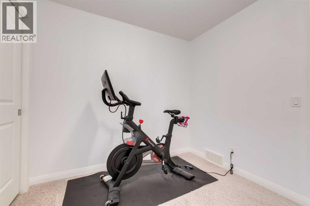 Single Family House for Sale in  Evanspark Gardens NW Evanston Calgary 