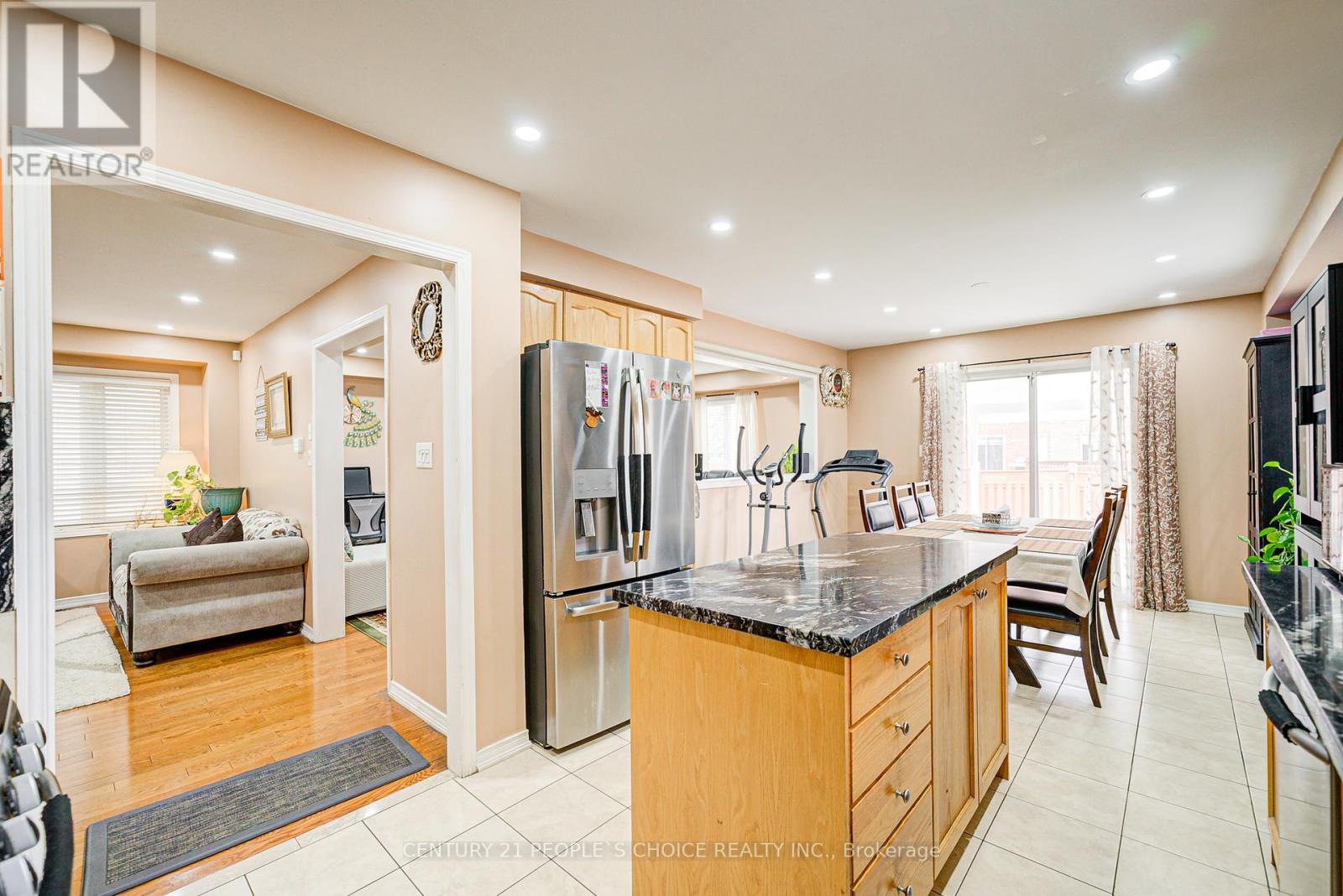 Photo 16 of 7 Heathbrook Avenue, Brampton ON