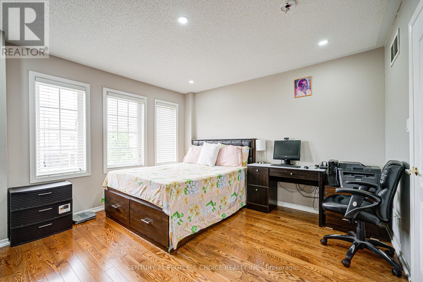 Photo 29 of 7 Heathbrook Avenue, Brampton ON